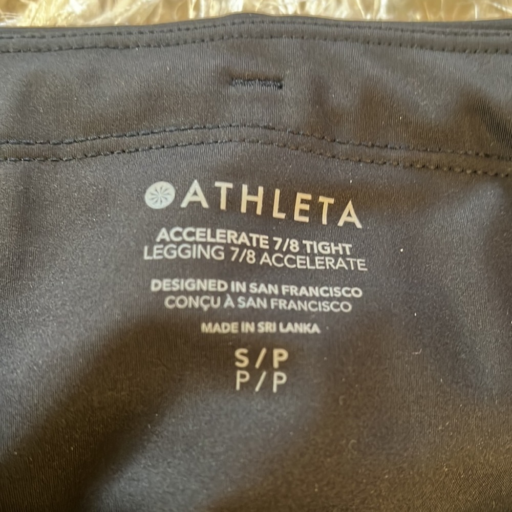 NWOT Athleta Accelerate 7/8 Tight - Picture 3 of 5